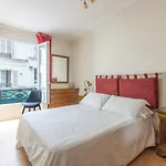 Appartement Place De La Madeleine, Paris