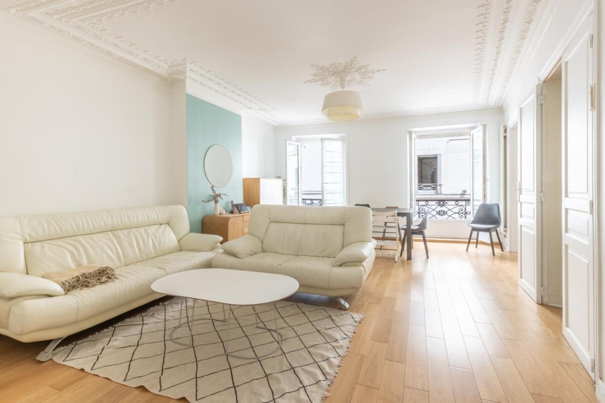 Apartment Place De La Madeleine,